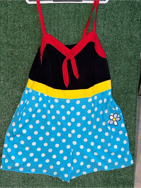 Torrid Curve Pants - Torrid Colorblock Polka Dot Minnie Mouse Romper with Daisy Patch size 18/20 NWT